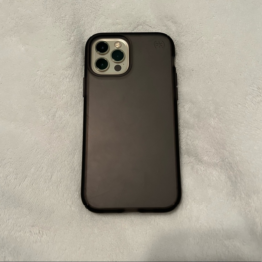 Pre-loved iPhone 12 Pro speck case